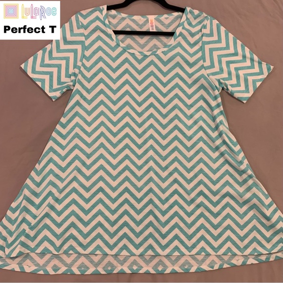 LuLaRoe Perfect T - S - NWT - Picture 1 of 4